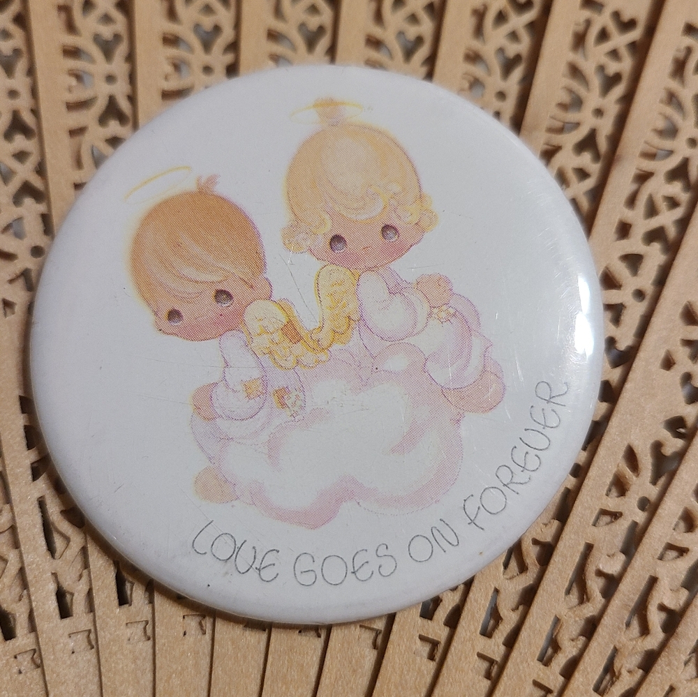 Button for your jacket - Picture 2 of 6